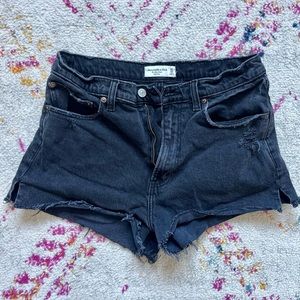 Abercrombie high rise mom short